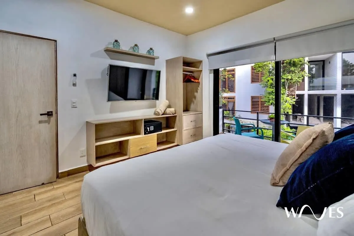 4 Bedroom Spacious Exclusive Townhouse With Private Rooftop And Pool Navio Tulum By Waves וילה